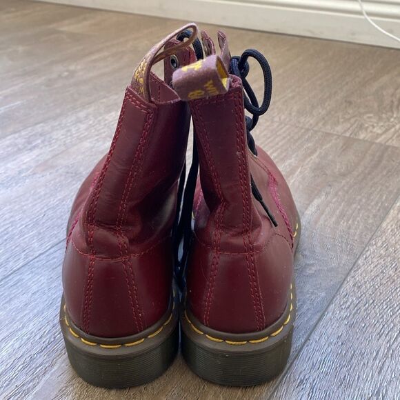 Cherry Red Dr. Martens Lace-up Combat Boots Size 38 EUR Women’s 7 Men’s 5 - Picture 4 of 8